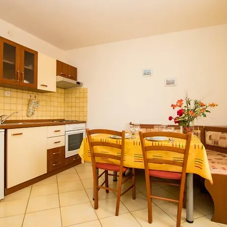 Apartment Charming Do-ma-ni Baška