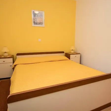 Apartament Charming Do-ma-ni *