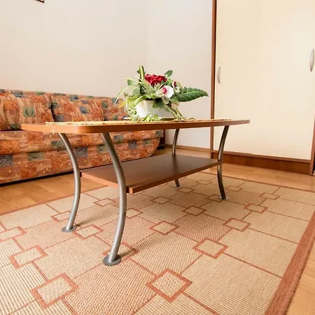 Apartament Charming Do-ma-ni