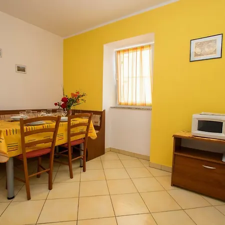 Apartament Charming Do-ma-ni *