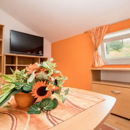 Apartament Charming Do-ma-ni